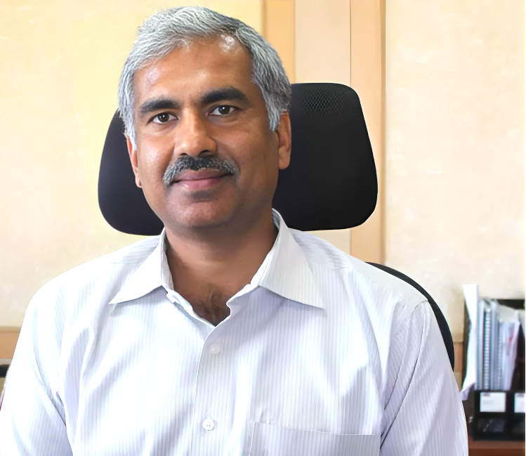 Shri Manoj Ahuja